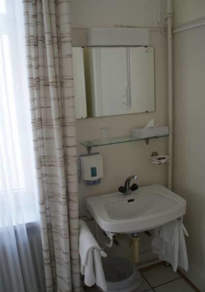 Stadthof Budget Hotel Basel City Center Экстерьер фото